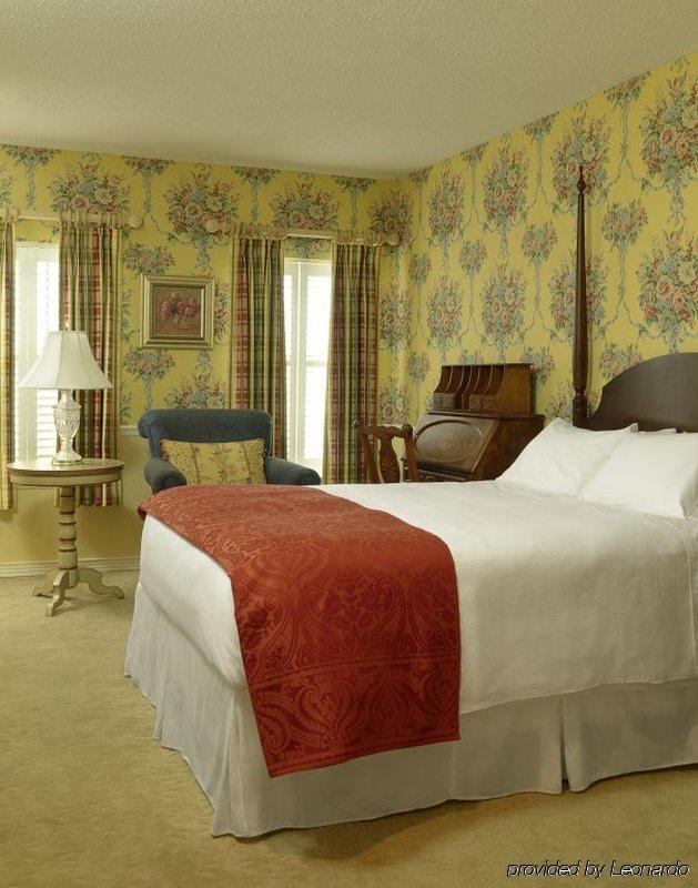Seven Gables Inn, St Louis West, A Tribute Portfolio Hotel Clayton Habitación foto