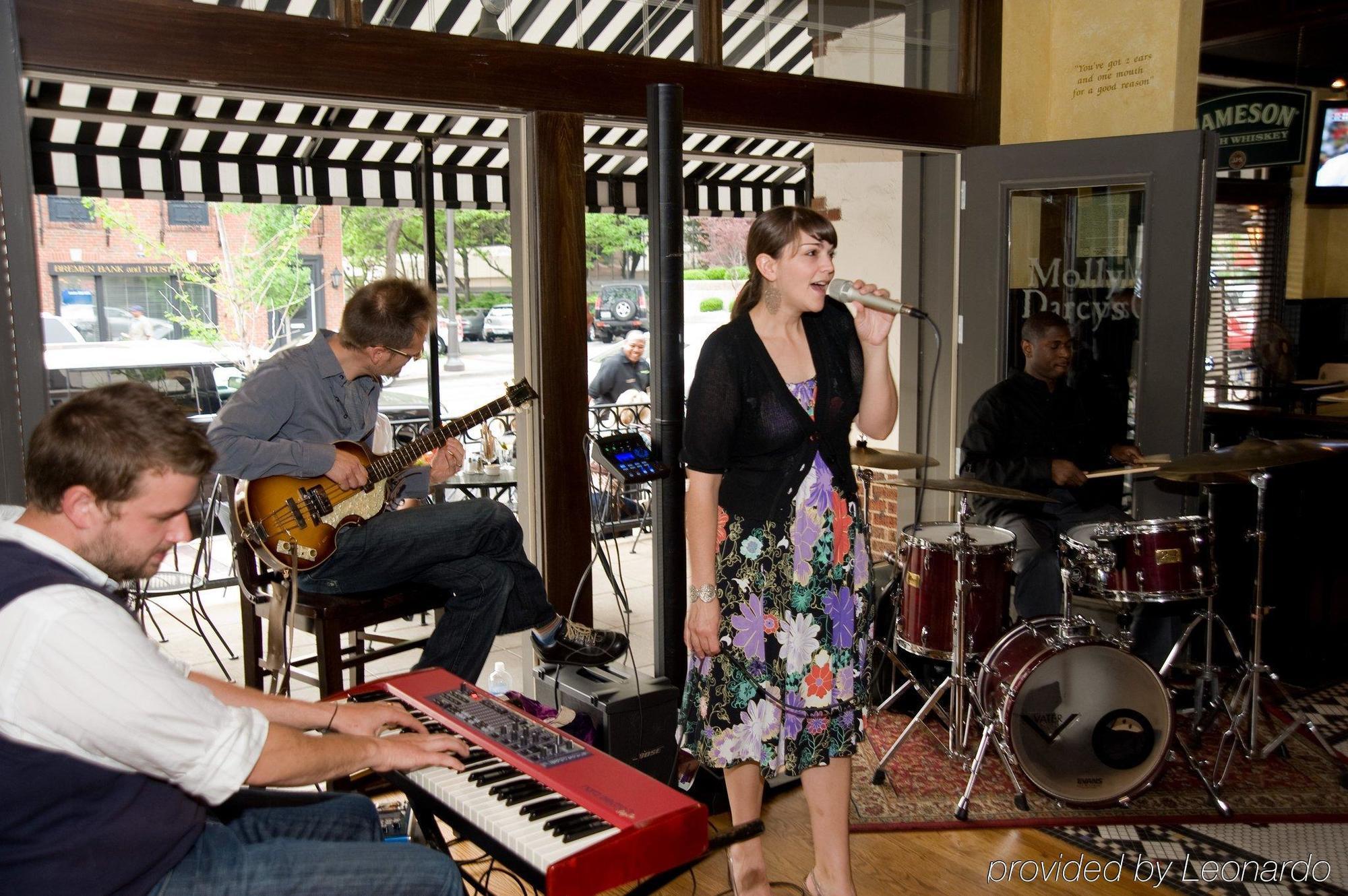 Seven Gables Inn, St Louis West, A Tribute Portfolio Hotel Clayton Facilidades foto